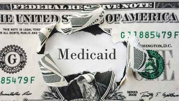 川普醫改計劃備受矚目，看看你是否符合申請Medicaid的條件？