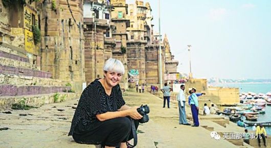 走访四方 周游列国 为的就是网罗各地美女