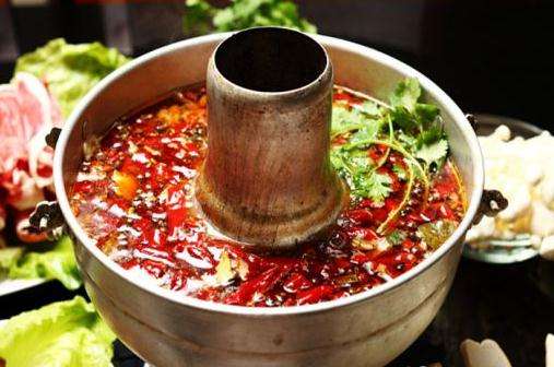 贝克汉姆吃火锅激动得狂发视频 火锅何止一种~