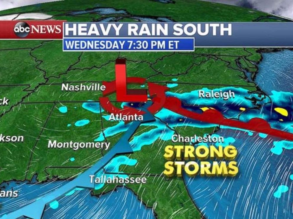 圣诞假期美国雨雪来袭 旅行时需注意交通安全