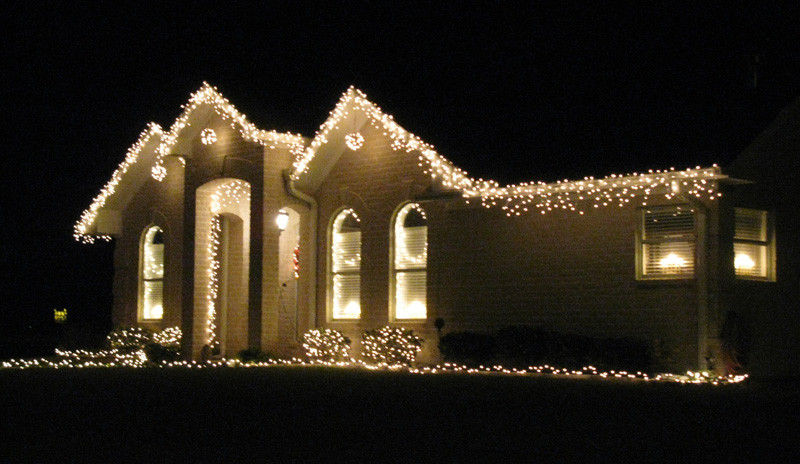 点圣诞彩灯收到2840亿美元电费 你家账单呢