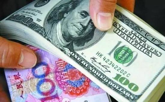 人民币汇率新年首秀：在岸离岸市场双双升破6.5