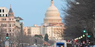 美参议院达成妥协 投票通过预算 政府重新开门