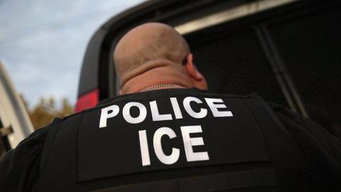 在美40年永久绿卡持有者被捕 美移民机构惹争议