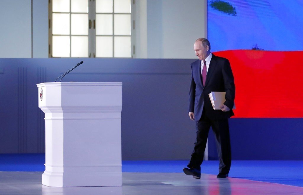 普亭缺席 俄总统大选辩论沦为闹剧