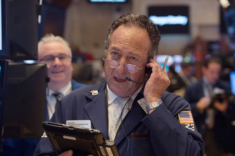 美股终结10个月月线连涨