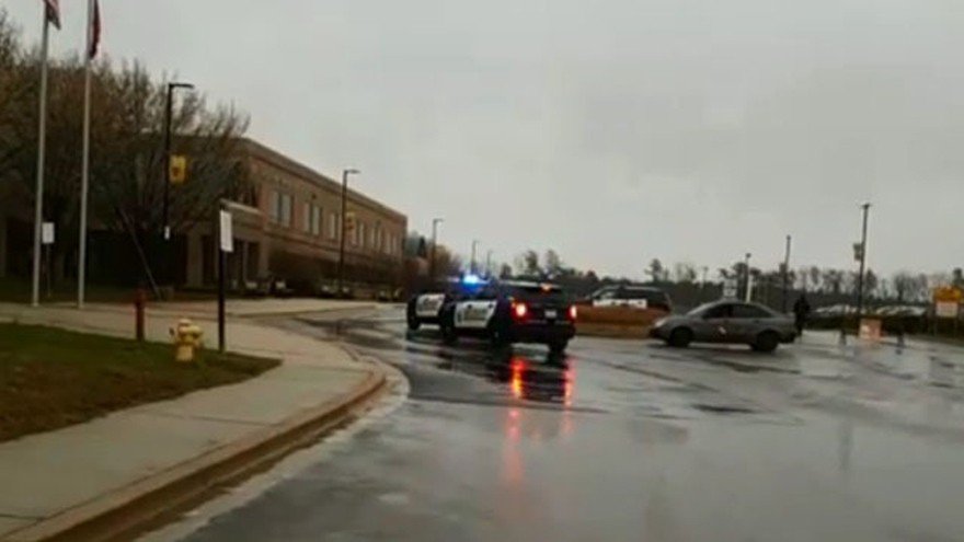 马里兰州高中传枪响！校园封锁中