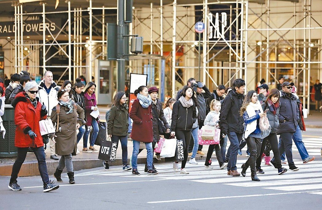 美零售业恢复成长 终结连三降