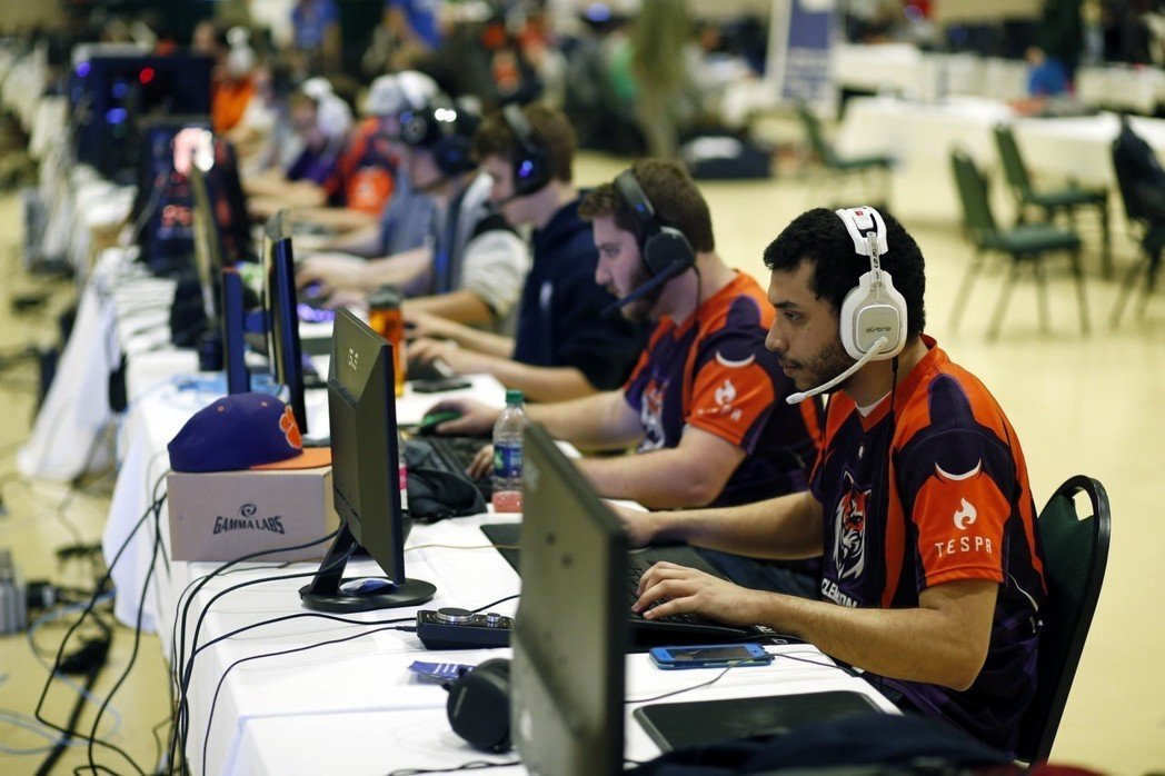 电竞商机旺 大厂抢当赞助商