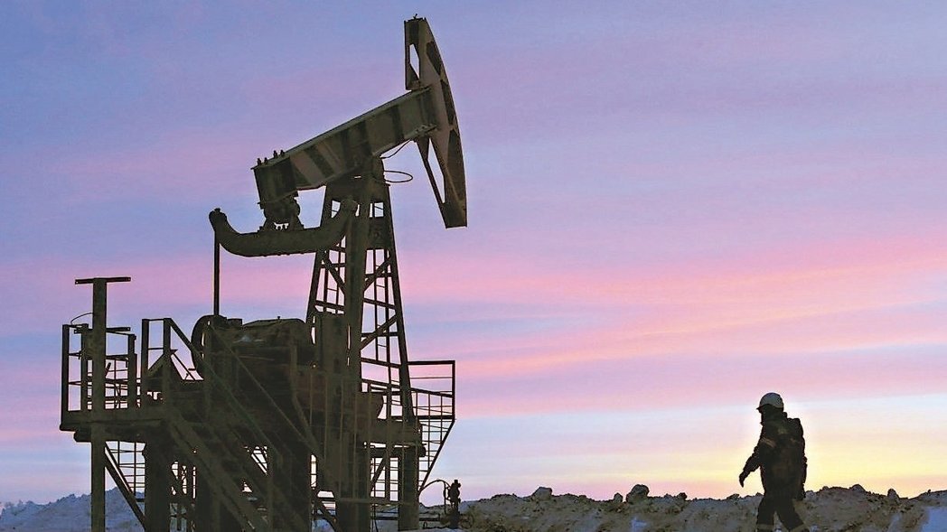 油价冲上三年半高点