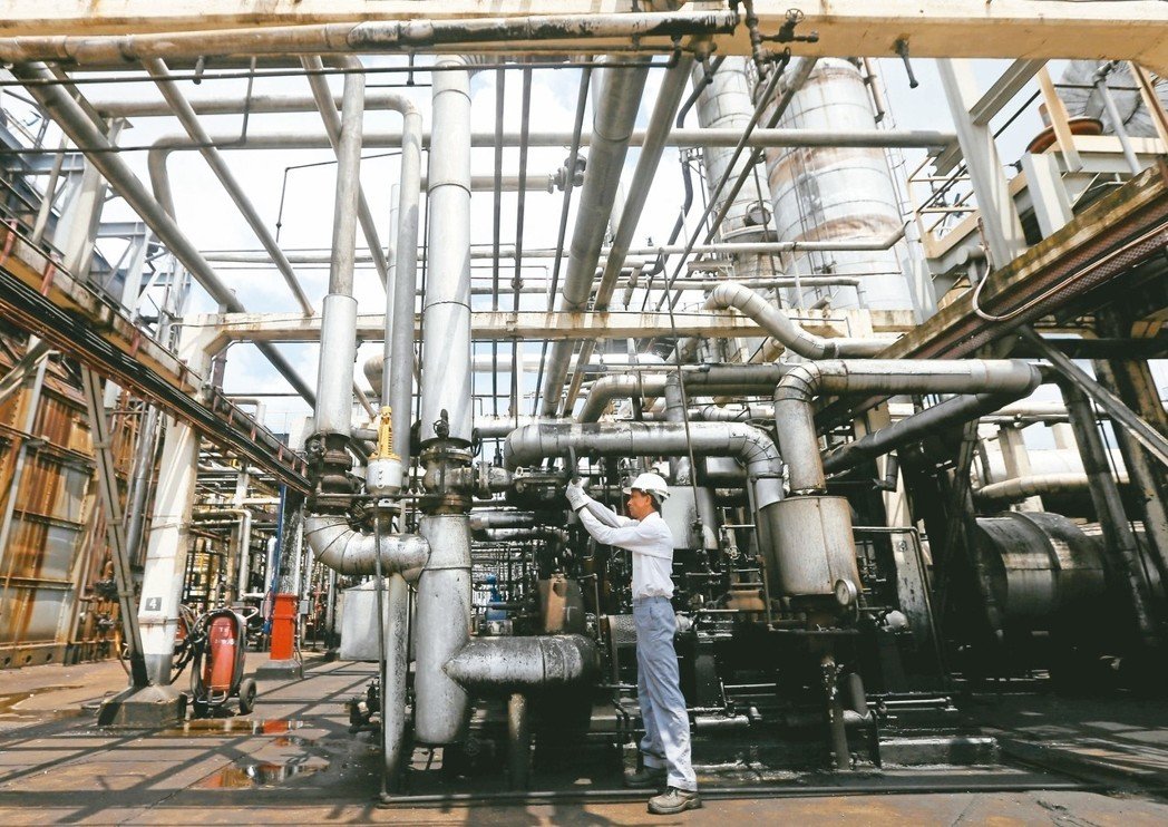 中东紧张 油价喊到100美元