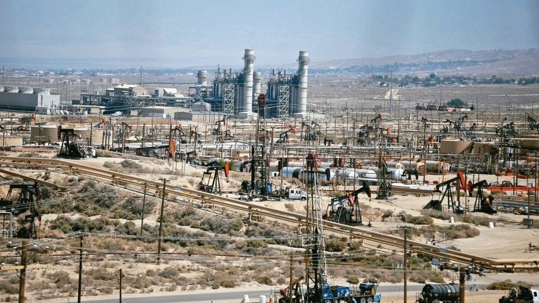 沙国松口将增产 油价重挫