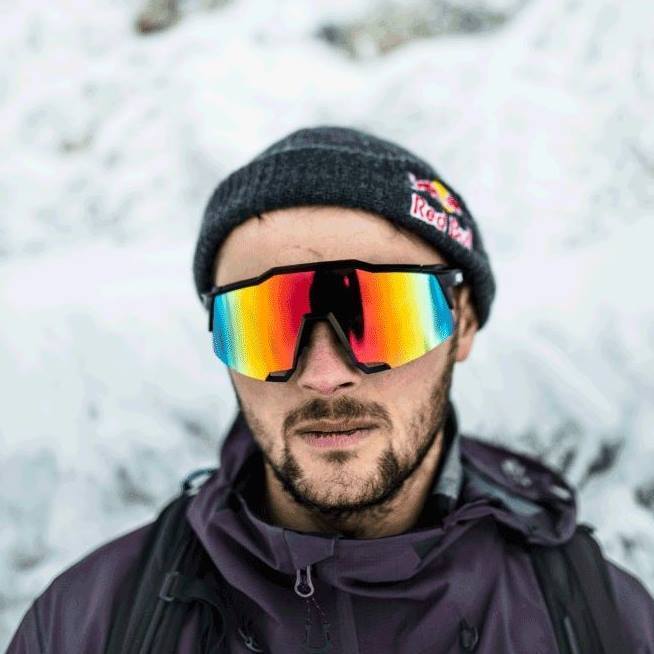 全球第一人！他从8611公尺 K2 滑雪下山