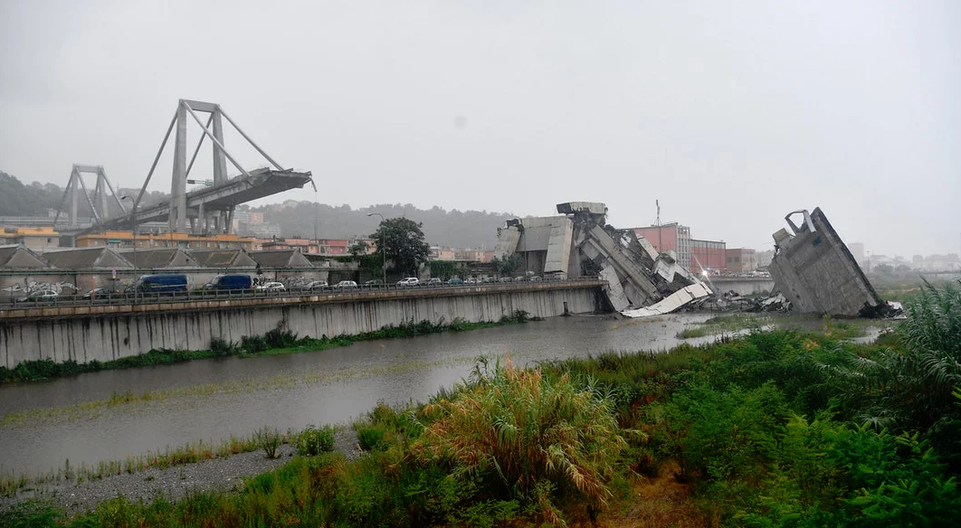 义大利高架桥暴雨中断裂、80公尺桥面崩塌，已知22死
