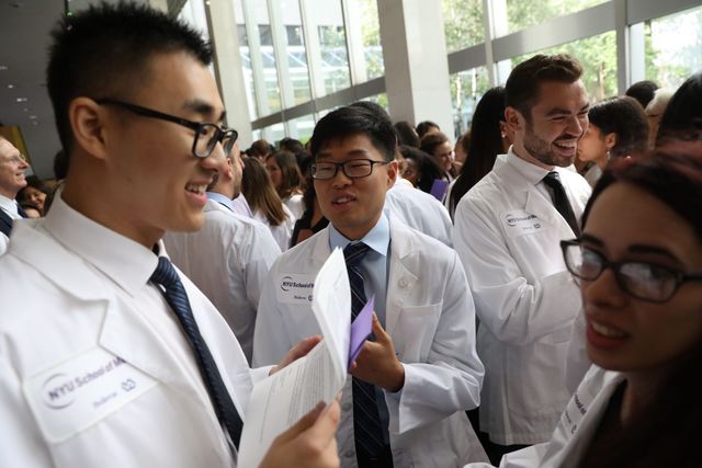 纽约大学宣布免收医学院学生每年55018美元学费