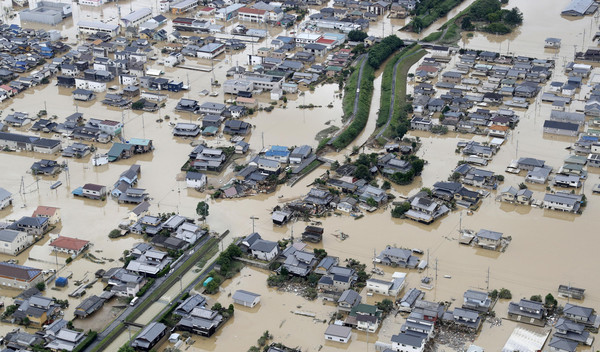 日本2018天灾年「雨 雪 酷暑 台风 强震」全出现 