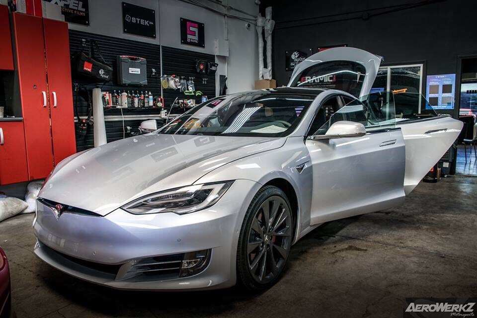 Aerowerkz改裝店: 特斯拉 Model S | APR