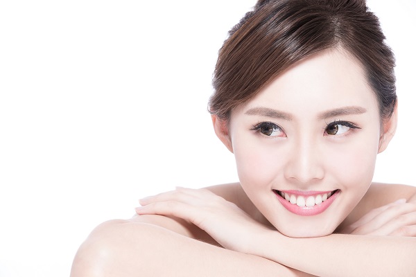 洋格儿医学美容中心：10月活动大赠送！