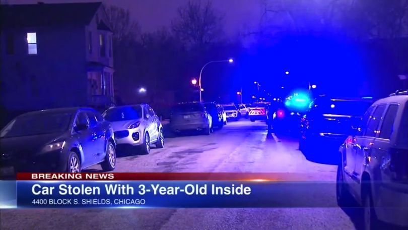 芝加哥惊险一幕 华人妈妈加油时 女儿连人带车被劫走