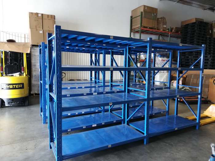 仓库用9成新轻型二手货架,规格80x68x28inch,价格可议