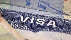 美国撤销1000多名中国公民签证