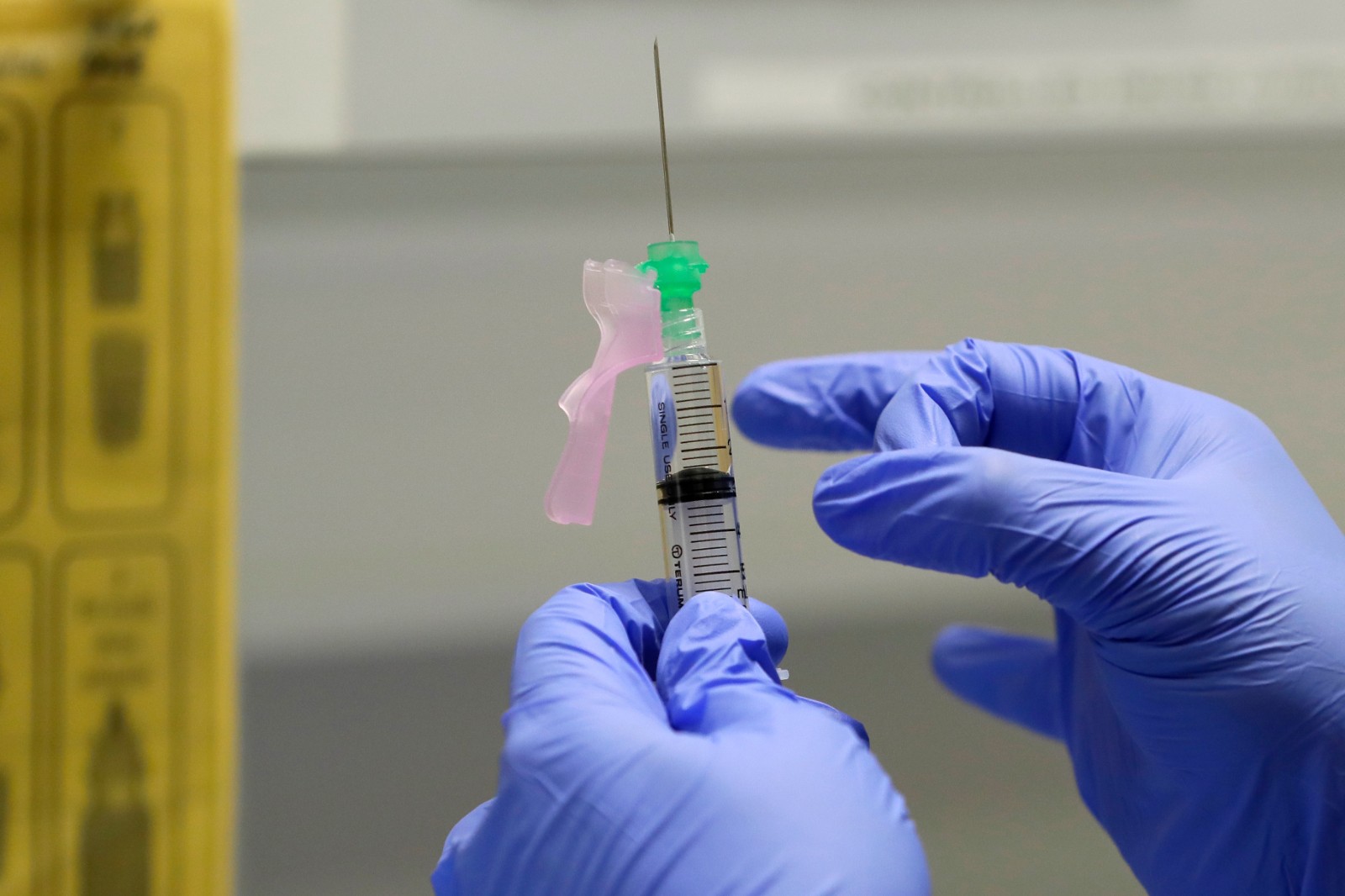 强生新冠疫苗扩大试验范围 涵盖12岁以上青少年