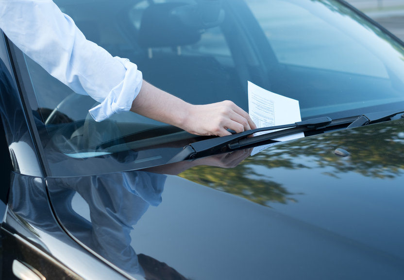 加州驾驶違规罚款高，成功汽車駕駛交通違規學校 可幫助您解除罰單點數記錄, 免於汽車保費的增加