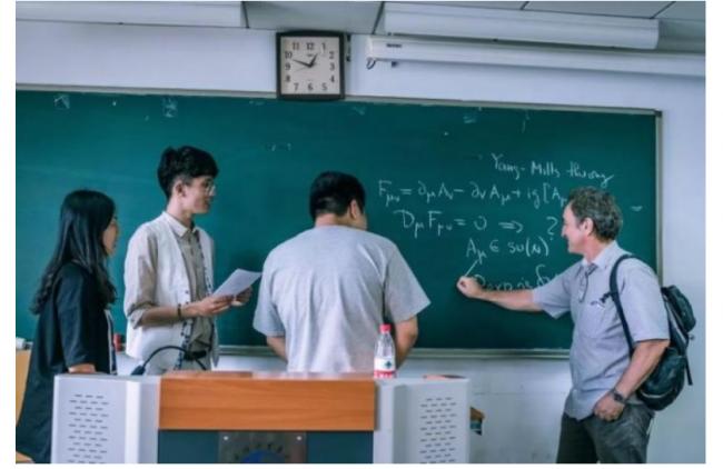 中国教育部发布新规：三类留学生将不被认可
