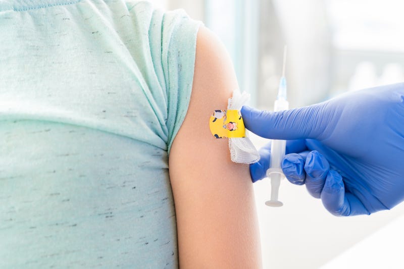 FDA授权为婴儿和学龄前儿童进行第一次 COVID-19注射