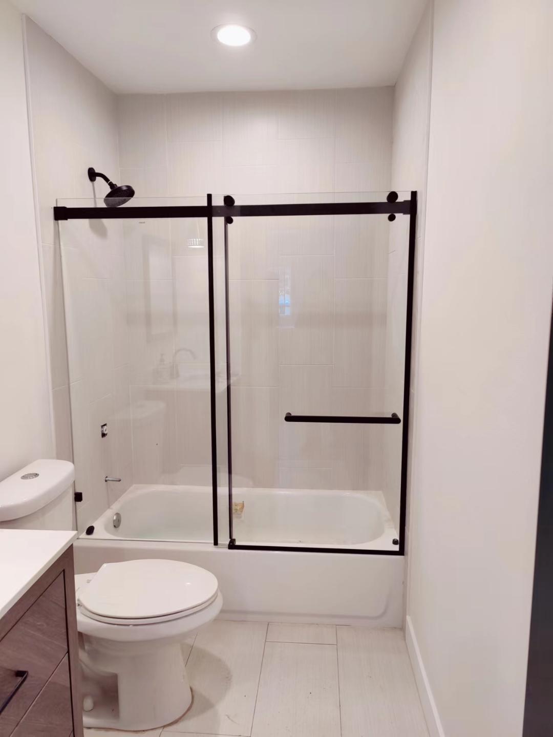 TZ GLOBAL公司 提��国际上公认的优质品牌瑞莎淋浴门和马赛克瓷砖，批发零售，价格特别优惠，欢迎大家参观选购 ！