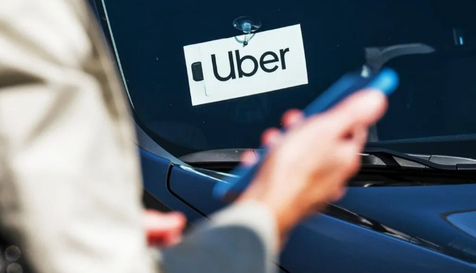 Uber提高加州司机的最低年龄，必须25岁以上才能载客