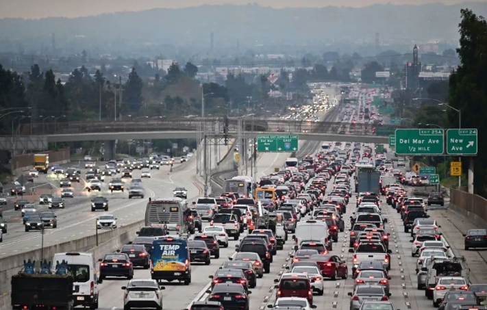 全美交通指数排名出炉！交通噩梦之都洛杉矶竟然排在……