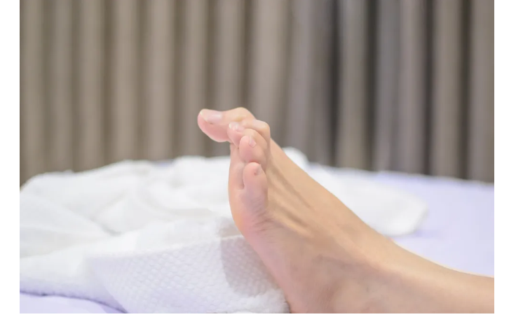 【医疗】睡觉时突然腿抽筋，仅仅是缺钙？都有哪些其它原因？ | 美国贝佳天然药业