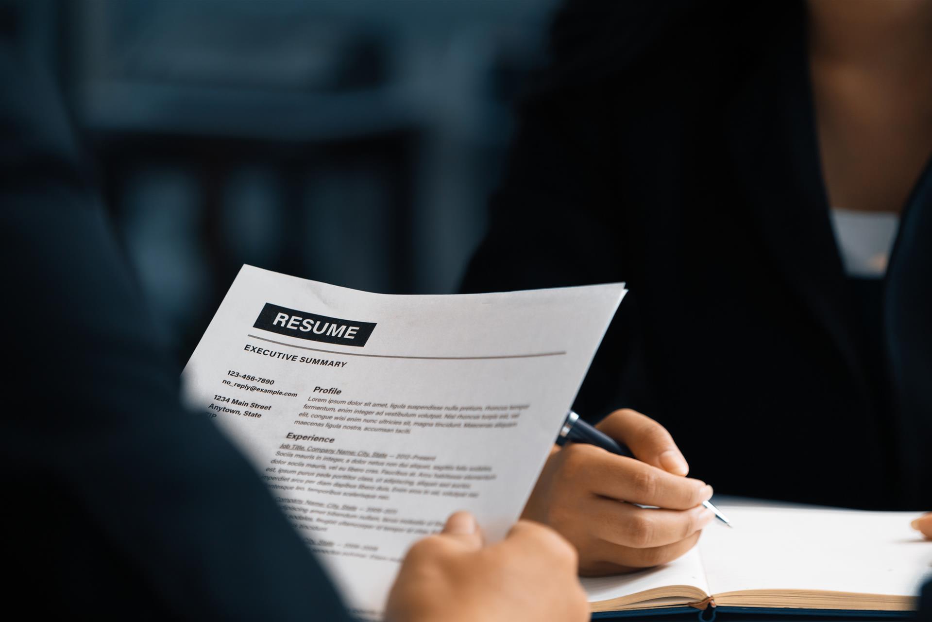 【求職履歷表】履歷表已死，AI 就是開槍者