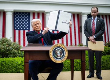 【關稅通知】川普稱今日起寄出關稅通知，各國 8/1 起付錢