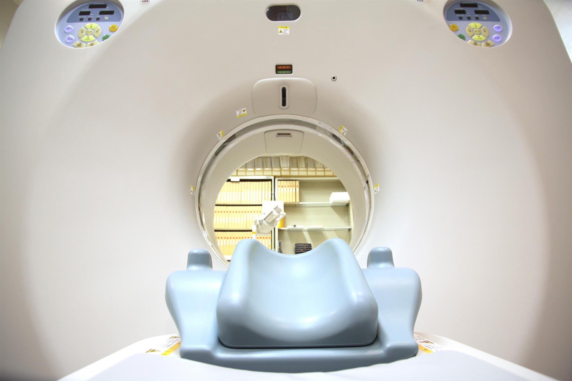 【MRI遭吸入】絕命終結站真實版？紐約男戴金屬項鍊進MRI遭吸入重傷亡