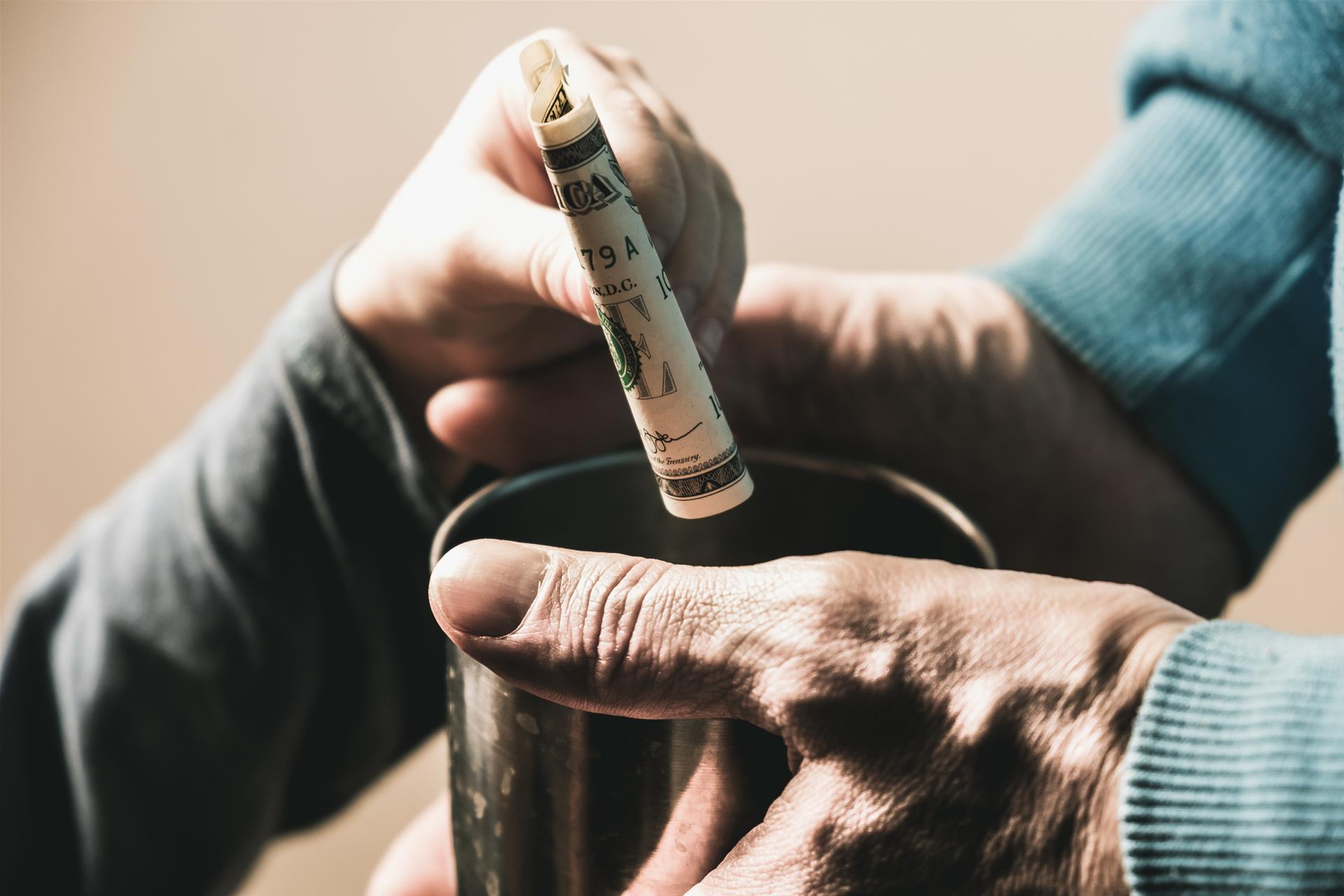  川普政府切断5个蓝州社会福利拨款