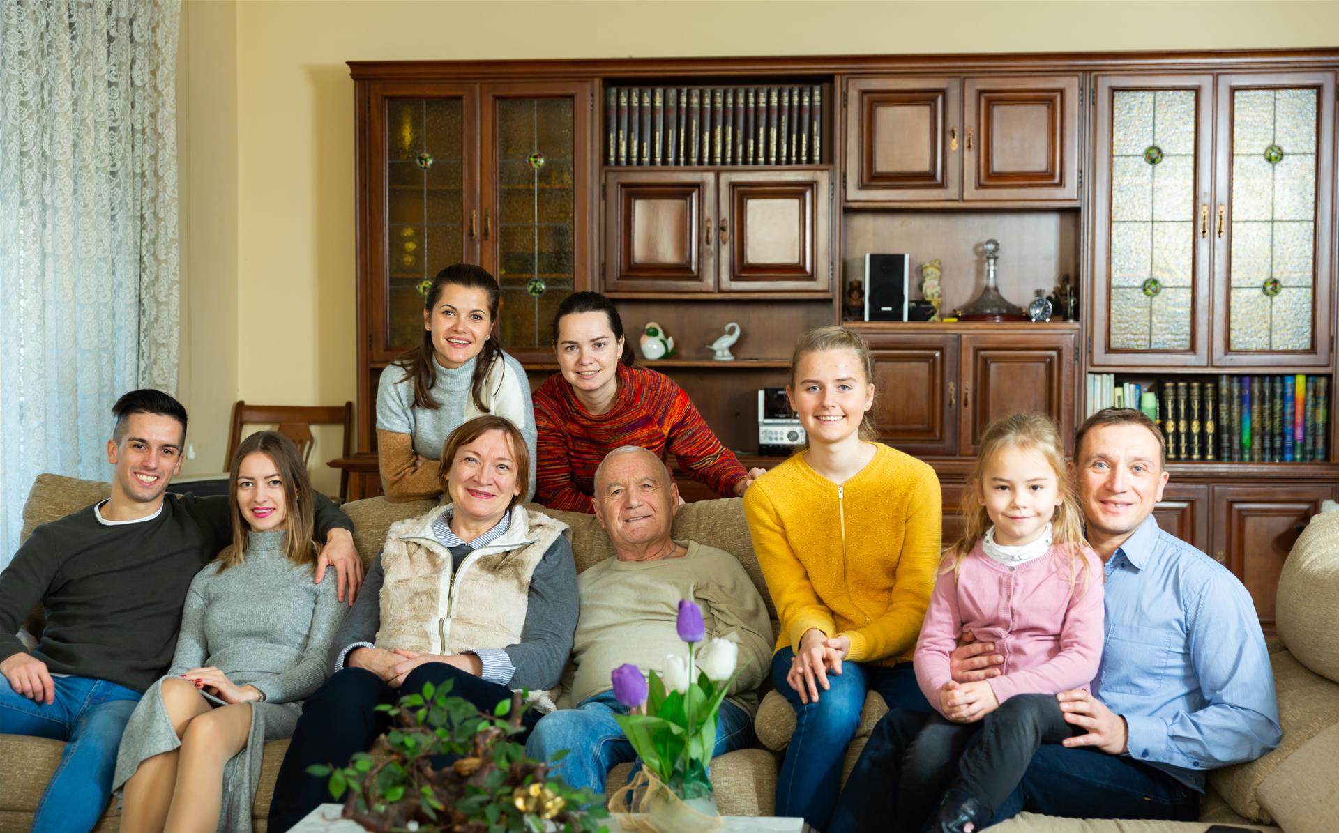 【三代同堂】無力負擔自己住，美國三代同堂成趨勢