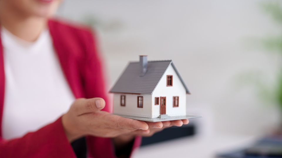 ⭐【邓洪説法】安保不力侵权索赔：因门锁破损或照明不足导致性侵/暴力受害者如何追究房东或物业责任 |  Deng Law Center