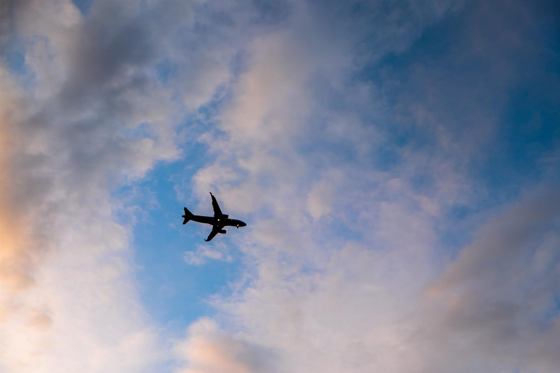 机票还要涨？航空公司CEO发最新预警