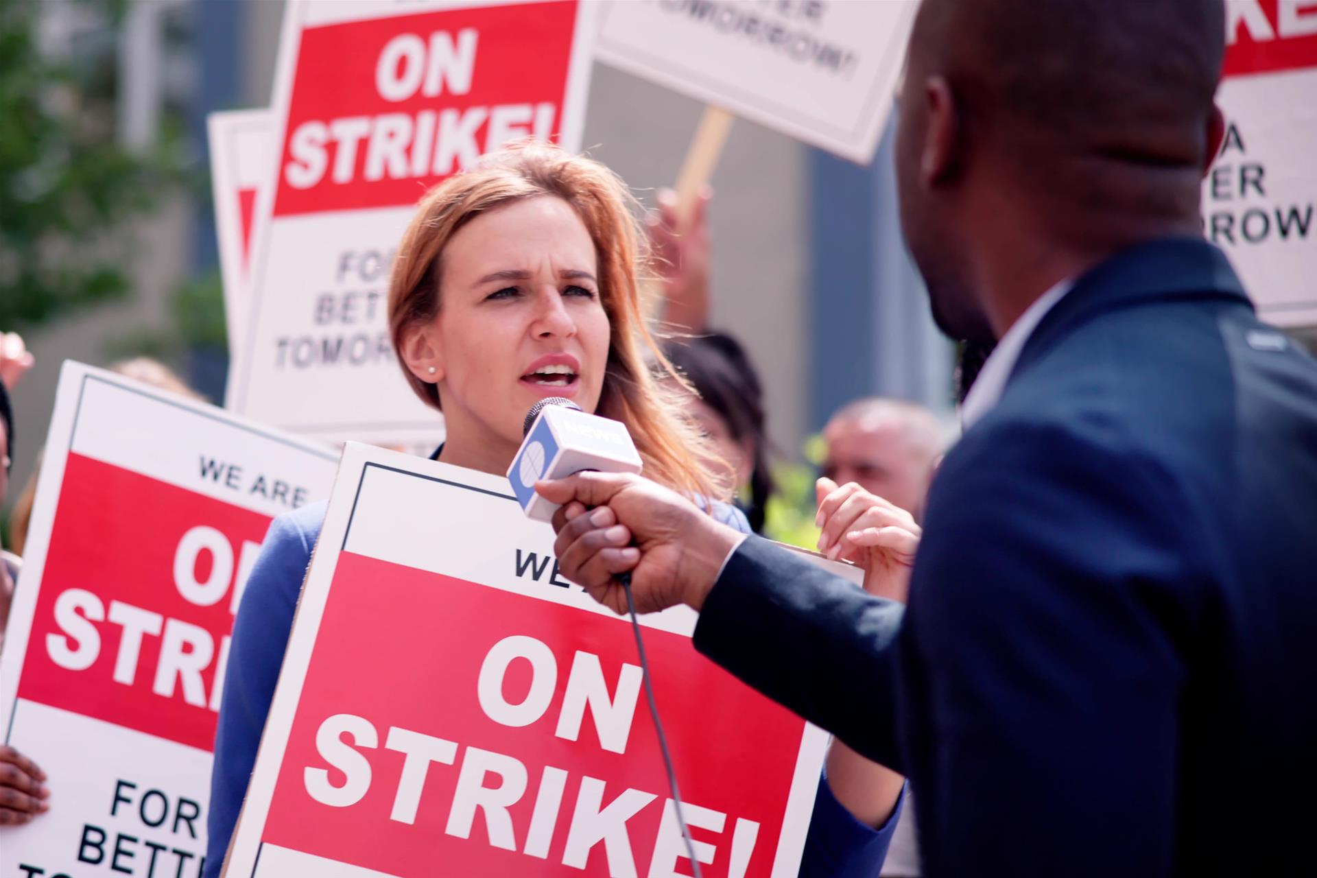 差点全城停课！洛杉矶40万学生受影响，学区最后一刻达成协议