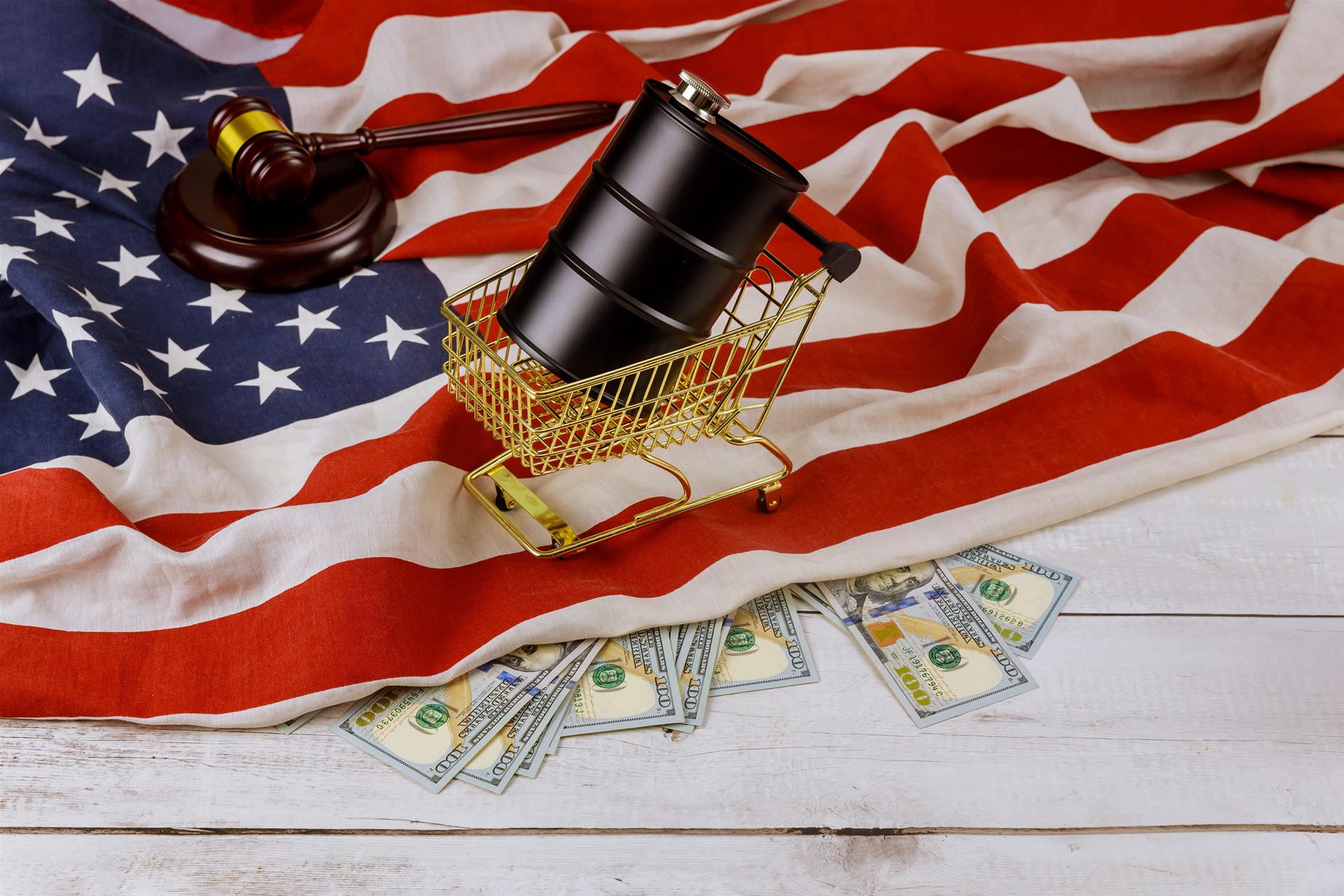 拜登时期绿卡将被重新审查：65%案件涉及欺诈？| 关税开始退钱了！普通人分到钱的几种方式 | 联邦法案削减医疗资金 全美450家、加州83家医院面临风险