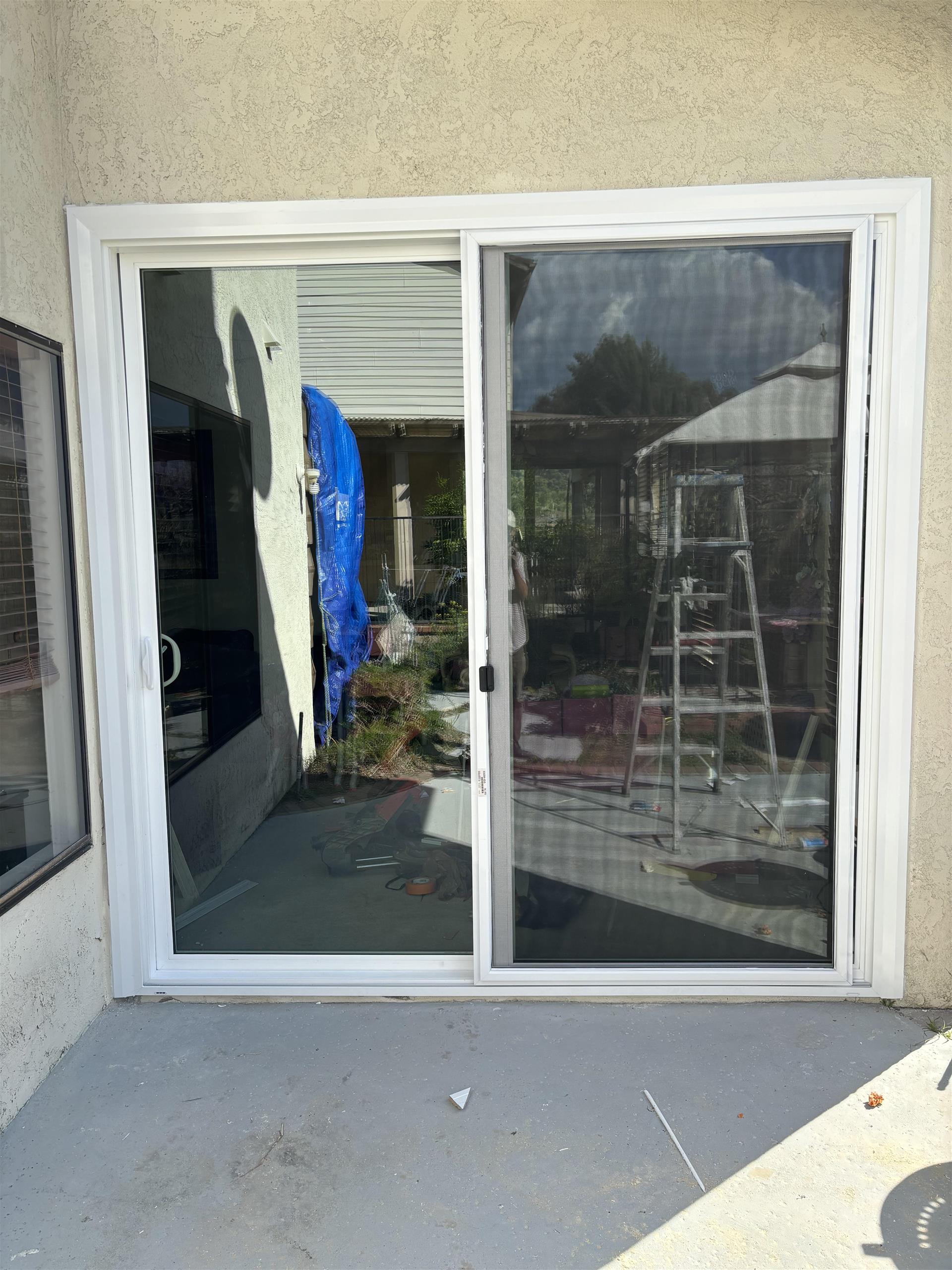  【建筑】EC13专业安装空调‧水电换修专家，精装玻璃落地门Sliding Door