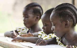 美信商務 贊助WLA慈善組織 資助非洲弱勢兒童生活及教育經費 