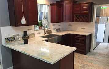 歐洲櫥櫃地板總匯專精廚房，浴室裝修，一站式購物，省時又省錢